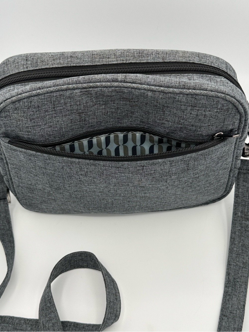 Lug Carousel XL Diamond Quilted Multi-Pocket Functional Crossbody Bag - Picture 9 of 16